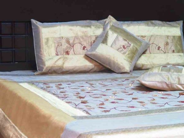 3 Enticing Bedspreads for Bedding