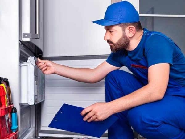 How To Decide Whether To Repair or Replace The Refrigerator