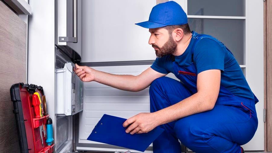 How To Decide Whether To Repair or Replace The Refrigerator